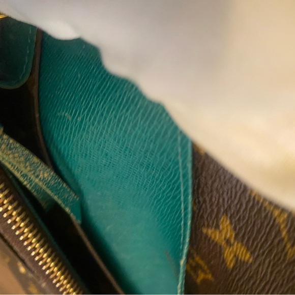 Louis Vuitton Emilie Monogram Wallet on Chain - Picture 6 of 14